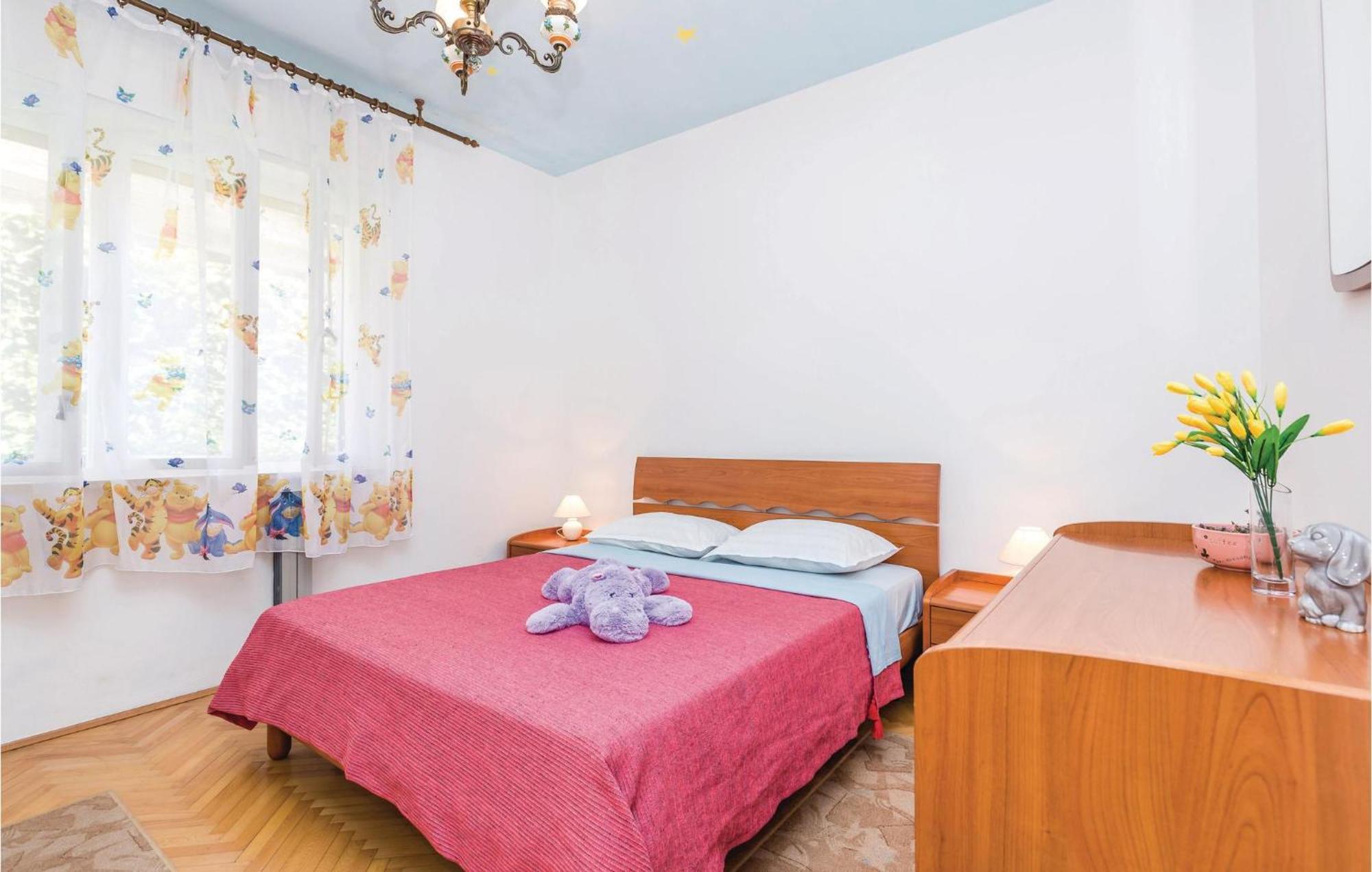Nice Apartment In Lovran With Kitchen Eksteriør bilde