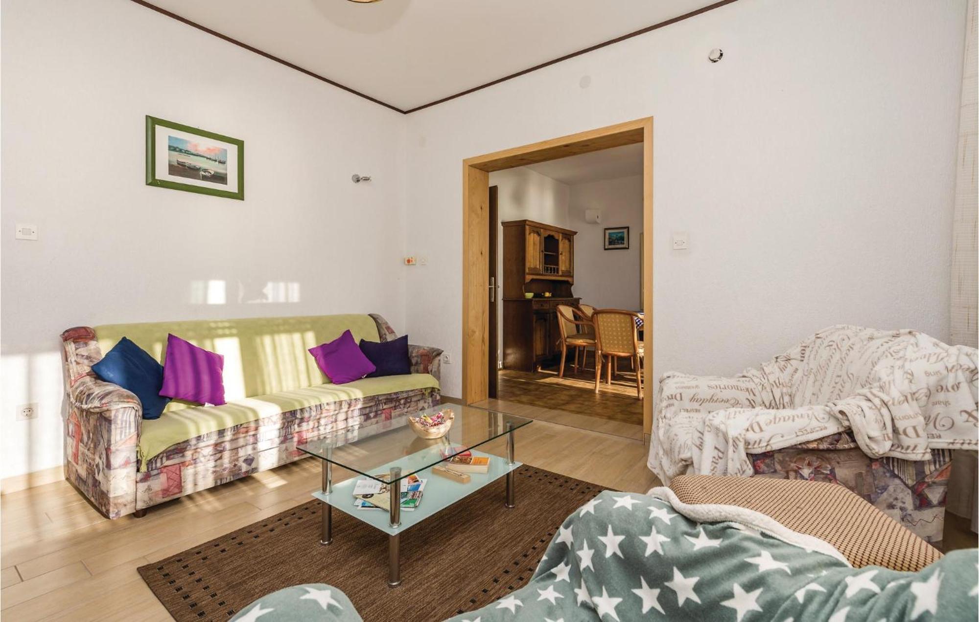 Nice Apartment In Lovran With Kitchen Eksteriør bilde